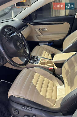 Купе Volkswagen CC / Passat CC 2013 в 