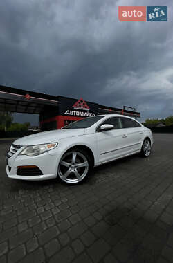 Купе Volkswagen CC / Passat CC 2011 в 