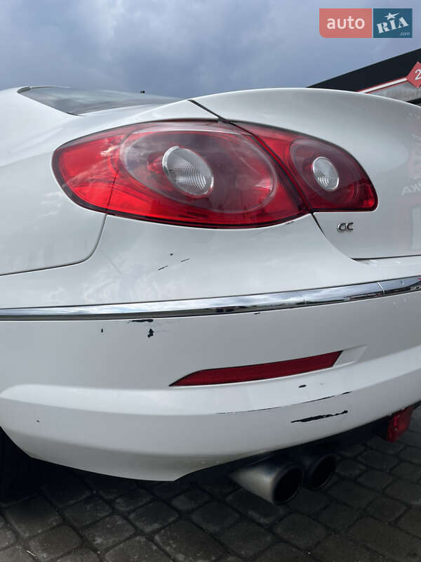 Купе Volkswagen CC / Passat CC 2011 в Рава-Руській