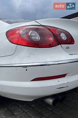 Купе Volkswagen CC / Passat CC 2011 в 