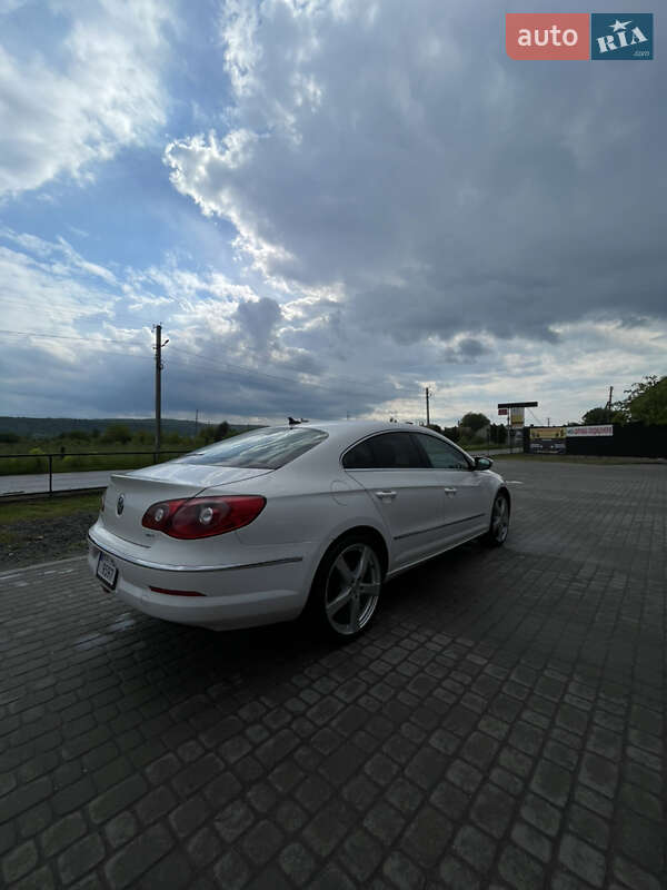 Купе Volkswagen CC / Passat CC 2011 в Рава-Руській