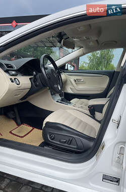 Купе Volkswagen CC / Passat CC 2011 в 