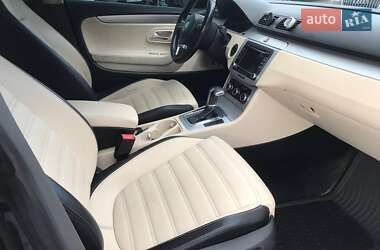 Купе Volkswagen CC / Passat CC 2010 в 