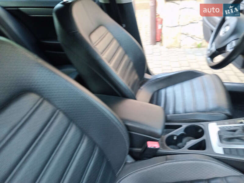 Купе Volkswagen CC / Passat CC 2013 в Львове