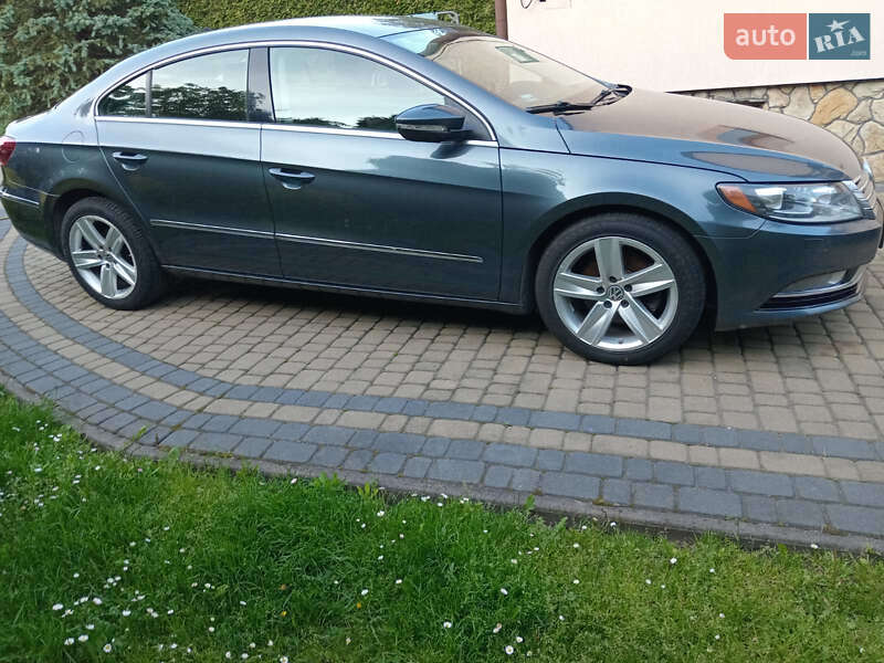 Купе Volkswagen CC / Passat CC 2013 в Львове