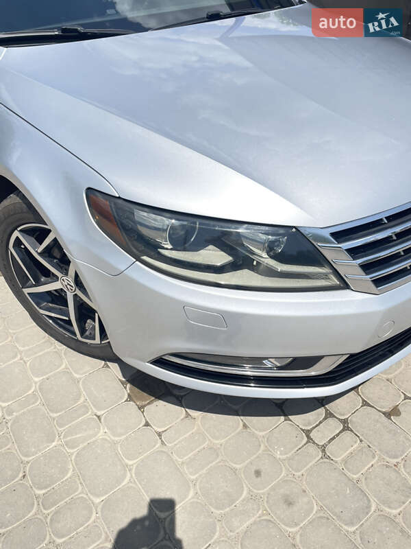 Купе Volkswagen CC / Passat CC 2015 в Херсоне