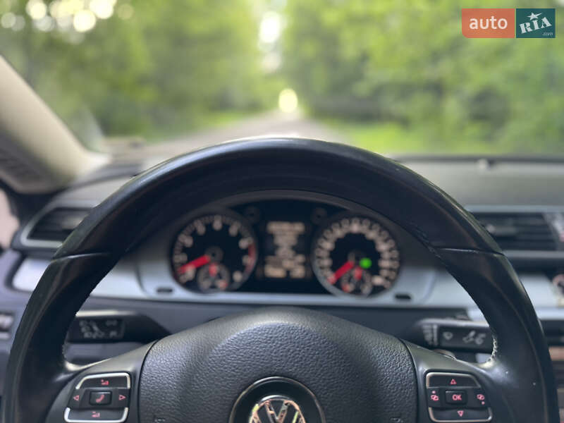 Купе Volkswagen CC / Passat CC 2012 в Сарнах