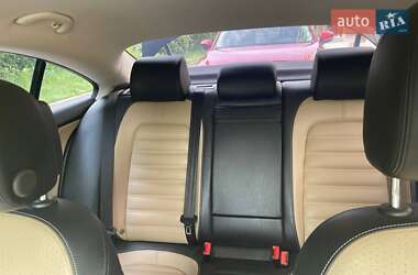 Купе Volkswagen CC / Passat CC 2014 в 