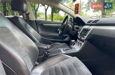 Купе Volkswagen CC / Passat CC 2013 в 