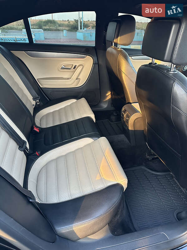 Купе Volkswagen CC / Passat CC 2013 в Ізмаїлі