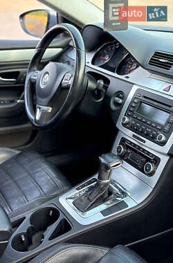 Купе Volkswagen CC / Passat CC 2008 в 