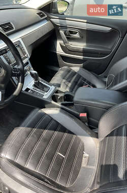 Купе Volkswagen CC / Passat CC 2013 в 