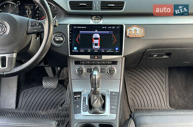 Купе Volkswagen CC / Passat CC 2012 в 