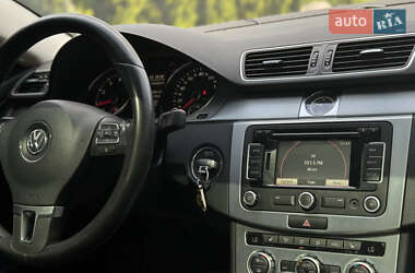 Купе Volkswagen CC / Passat CC 2012 в 