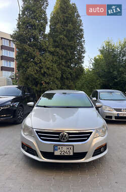 Купе Volkswagen CC / Passat CC 2009 в Коломиї
