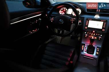Купе Volkswagen CC / Passat CC 2013 в 