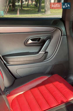 Купе Volkswagen CC / Passat CC 2012 в 