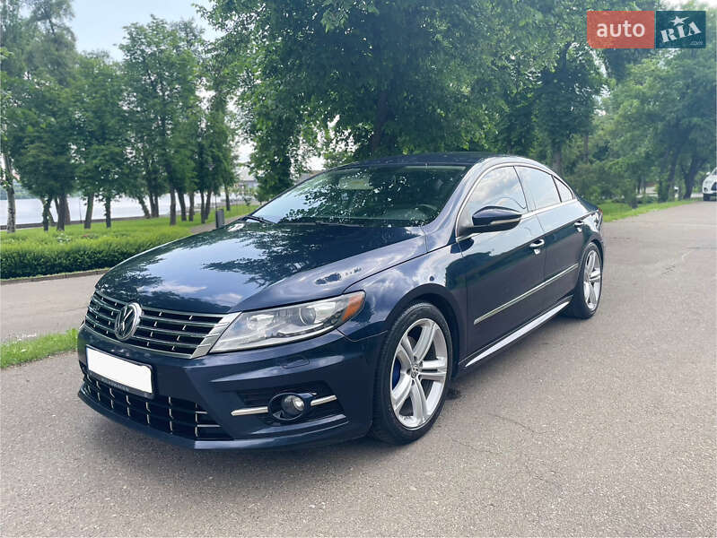 Купе Volkswagen CC / Passat CC 2014 в 