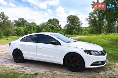 Купе Volkswagen CC / Passat CC 2012 в 