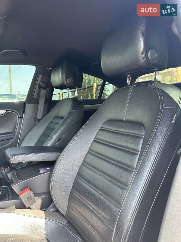 Купе Volkswagen CC / Passat CC 2012 в Полтаве