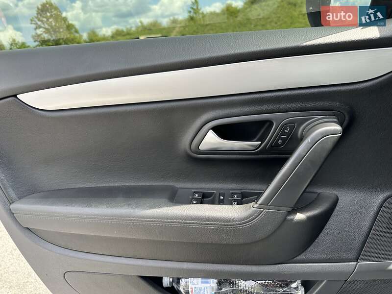 Купе Volkswagen CC / Passat CC 2012 в Полтаве