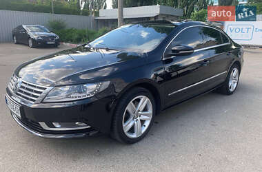 Купе Volkswagen CC / Passat CC 2012 в Києві