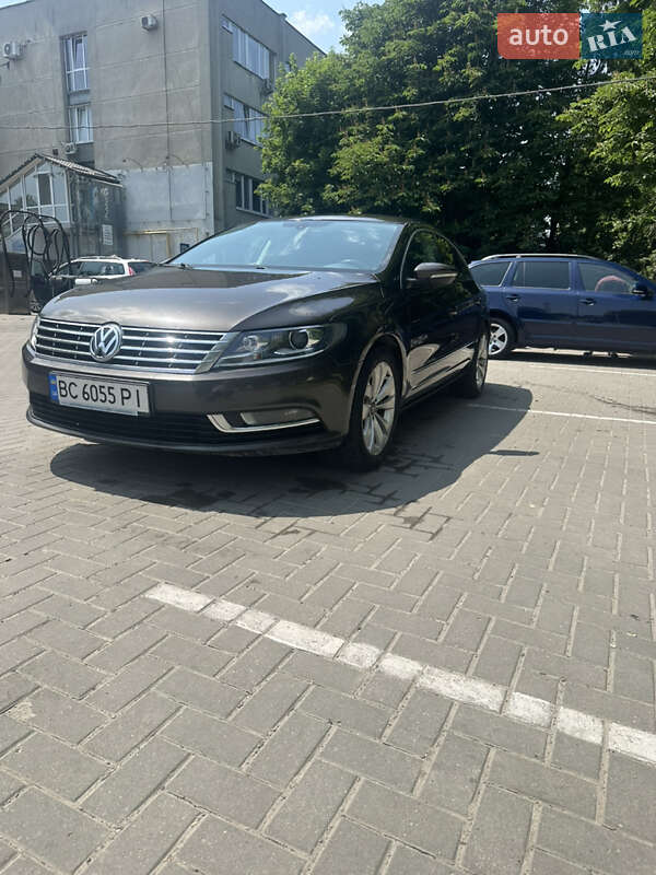 Купе Volkswagen CC / Passat CC 2015 в 