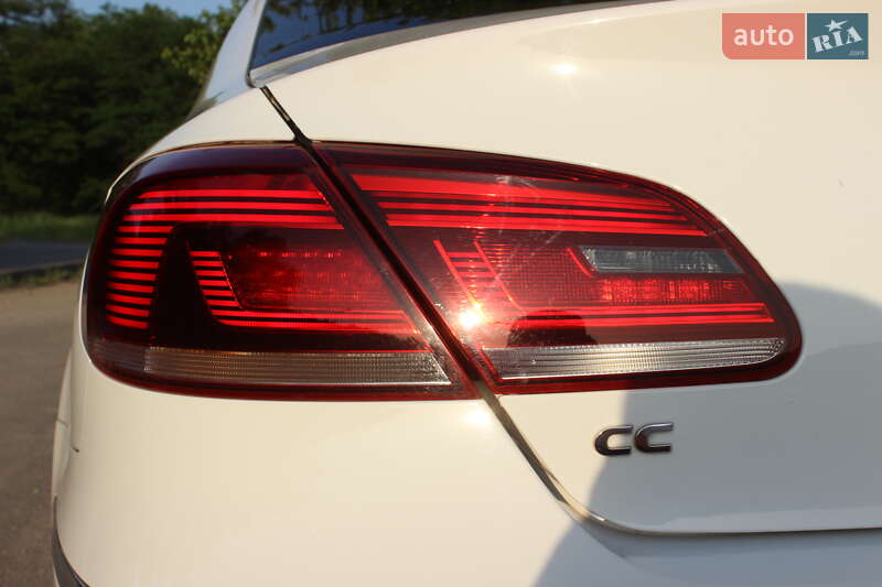 Купе Volkswagen CC / Passat CC 2014 в Дніпрі