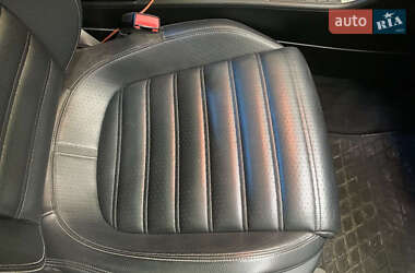 Купе Volkswagen CC / Passat CC 2011 в 