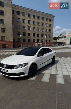 Купе Volkswagen CC / Passat CC 2012 в 