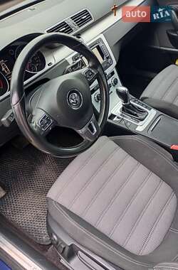 Купе Volkswagen CC / Passat CC 2013 в 