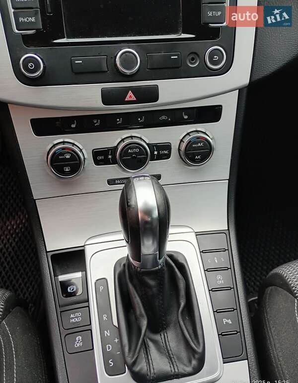 Купе Volkswagen CC / Passat CC 2013 в Львові