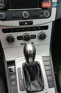 Купе Volkswagen CC / Passat CC 2013 в 