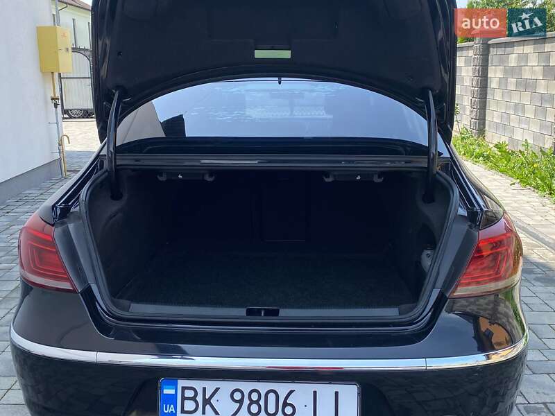 Купе Volkswagen CC / Passat CC 2012 в Ровно