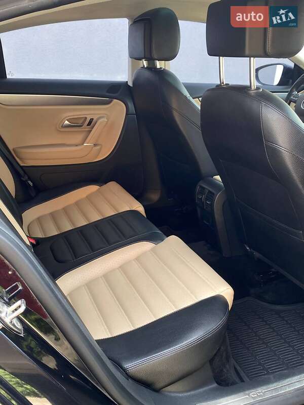 Купе Volkswagen CC / Passat CC 2012 в Ровно