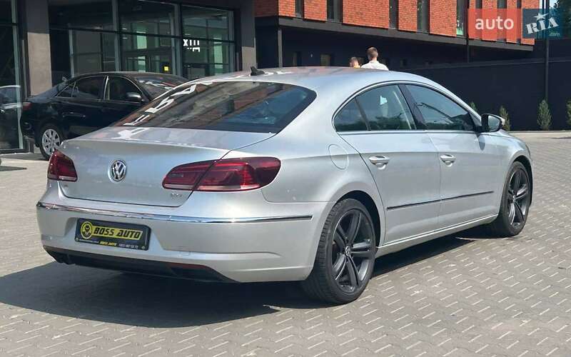 Купе Volkswagen CC / Passat CC 2012 в Черновцах