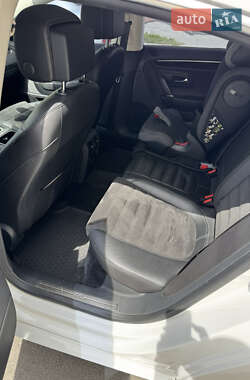 Купе Volkswagen CC / Passat CC 2013 в 