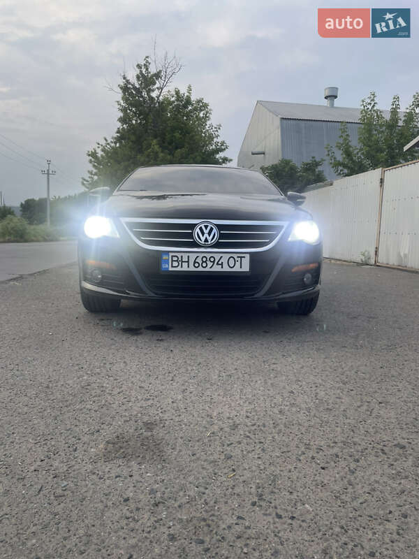 Купе Volkswagen CC / Passat CC 2010 в 