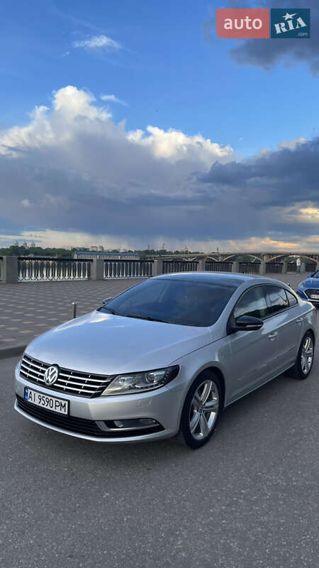 Купе Volkswagen CC / Passat CC 2012 в Києві