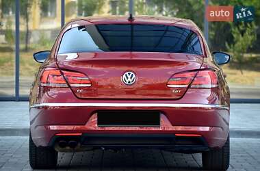 Купе Volkswagen CC / Passat CC 2013 в 