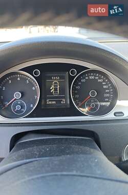 Купе Volkswagen CC / Passat CC 2012 в 