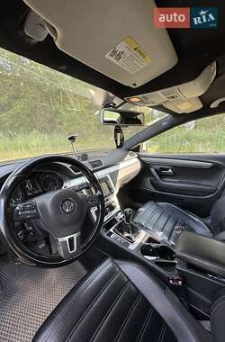 Купе Volkswagen CC / Passat CC 2011 в 