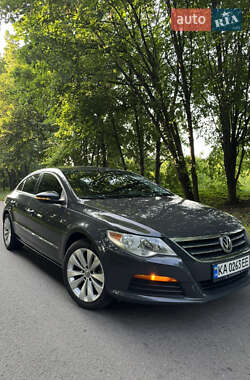 Купе Volkswagen CC / Passat CC 2011 в 
