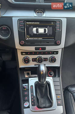 Купе Volkswagen CC / Passat CC 2012 в 