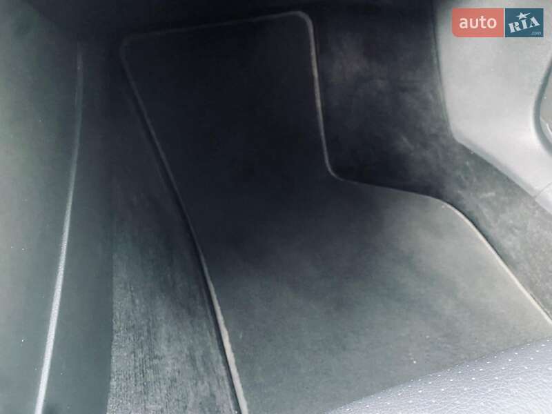 Купе Volkswagen CC / Passat CC 2013 в Дніпрі