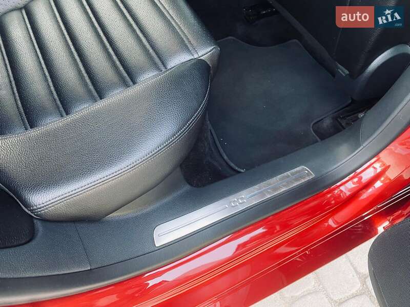 Купе Volkswagen CC / Passat CC 2013 в Дніпрі