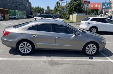Купе Volkswagen CC / Passat CC 2010 в 