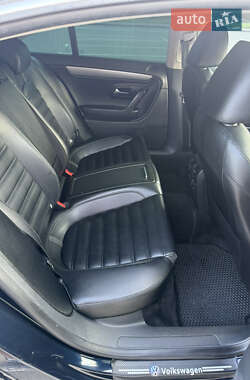 Купе Volkswagen CC / Passat CC 2010 в 