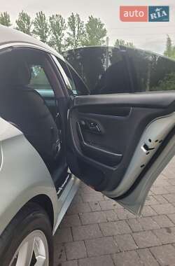 Купе Volkswagen CC / Passat CC 2009 в 