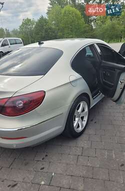 Купе Volkswagen CC / Passat CC 2009 в 